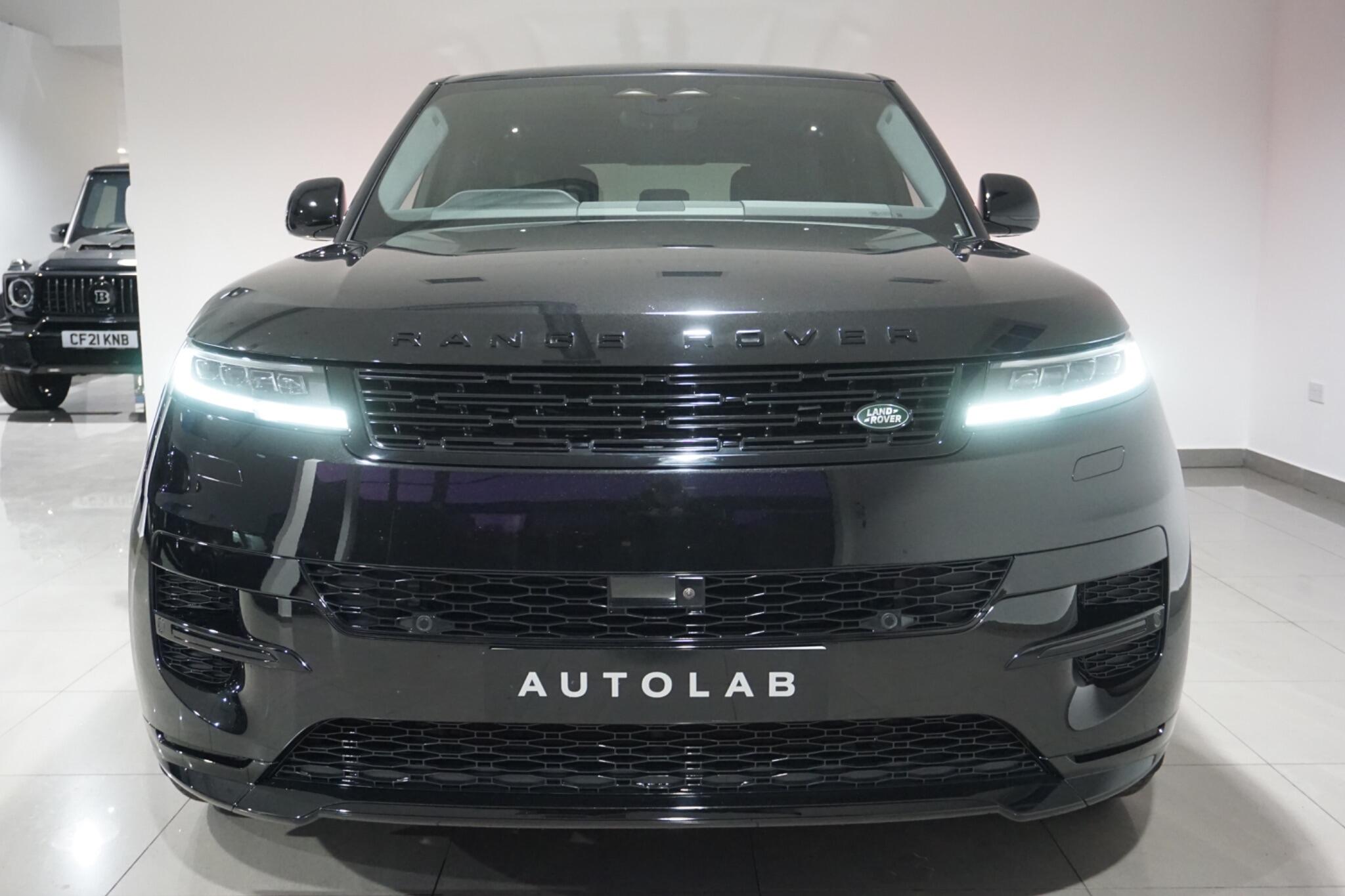 Land Rover Range Rover Sport 3.0 D300 MHEV Dynamic SE SUV 5dr Diesel Auto 4WD Euro 6 (s/s) (300 ps)